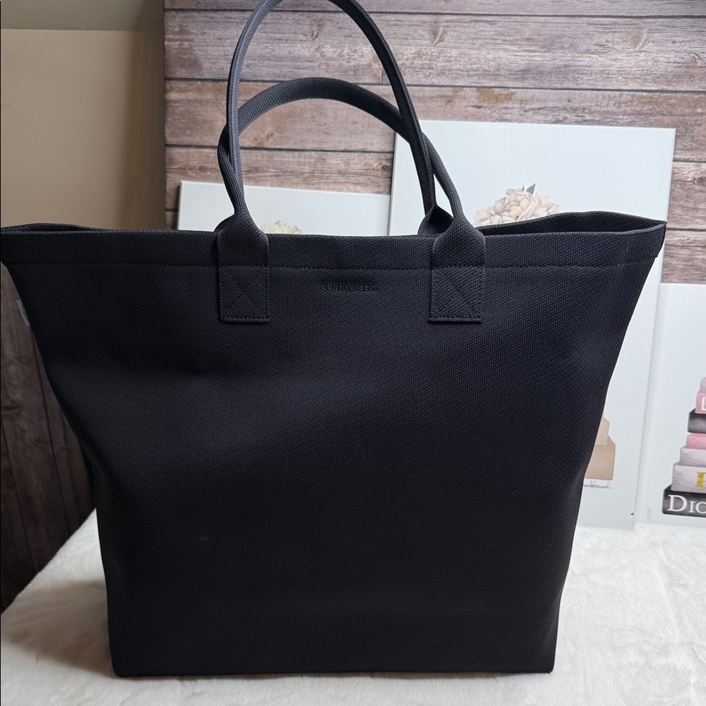 Corkcicle Re:tote perfect for work